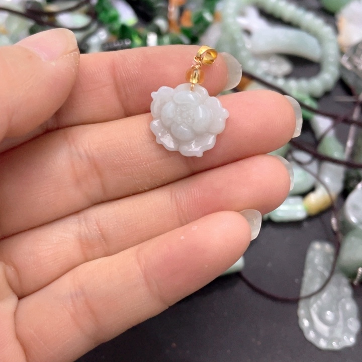 【闪购商品】翡翠颈饰未镶嵌顺**然天然翡翠