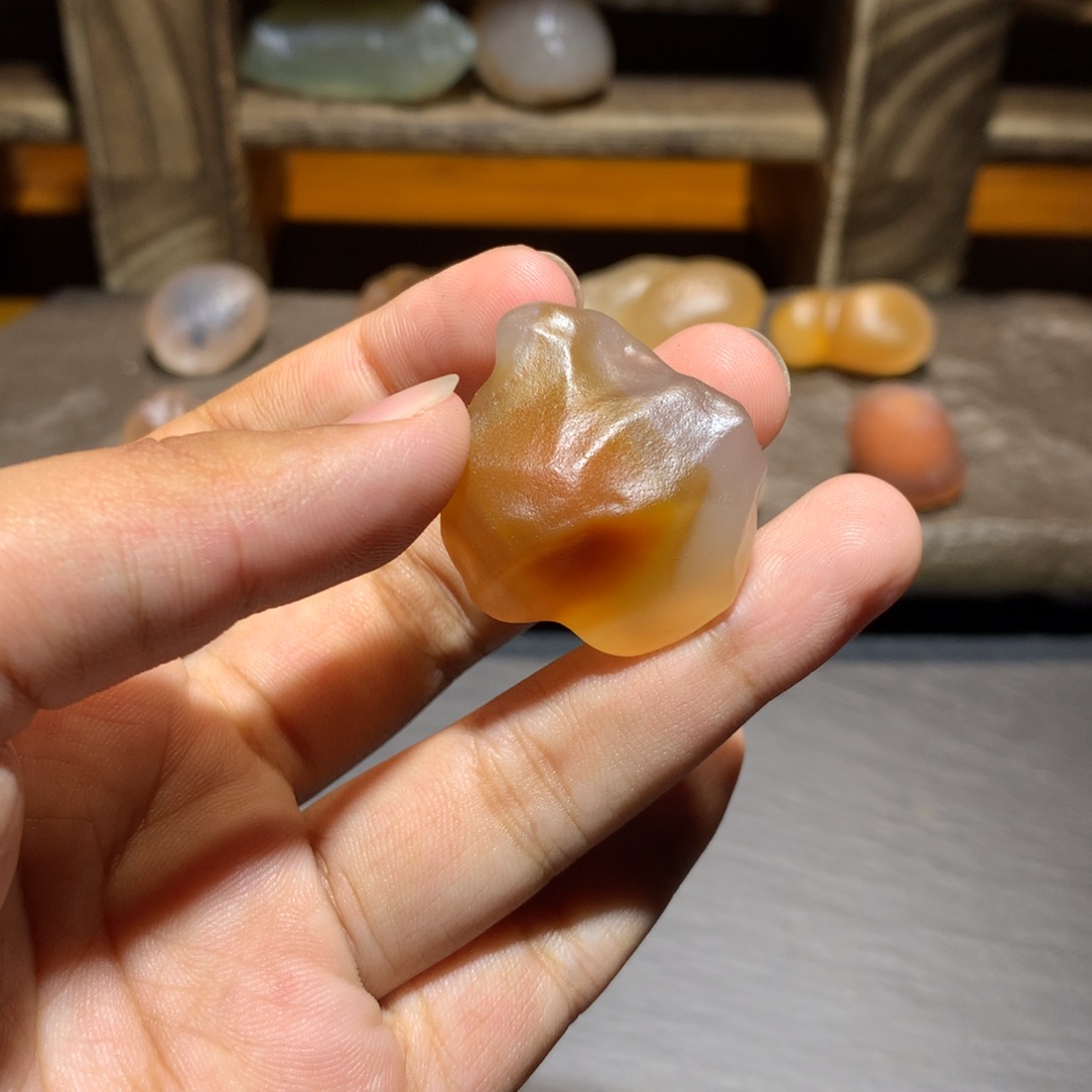 未镶嵌玛瑙/玉髓珠宝奇石