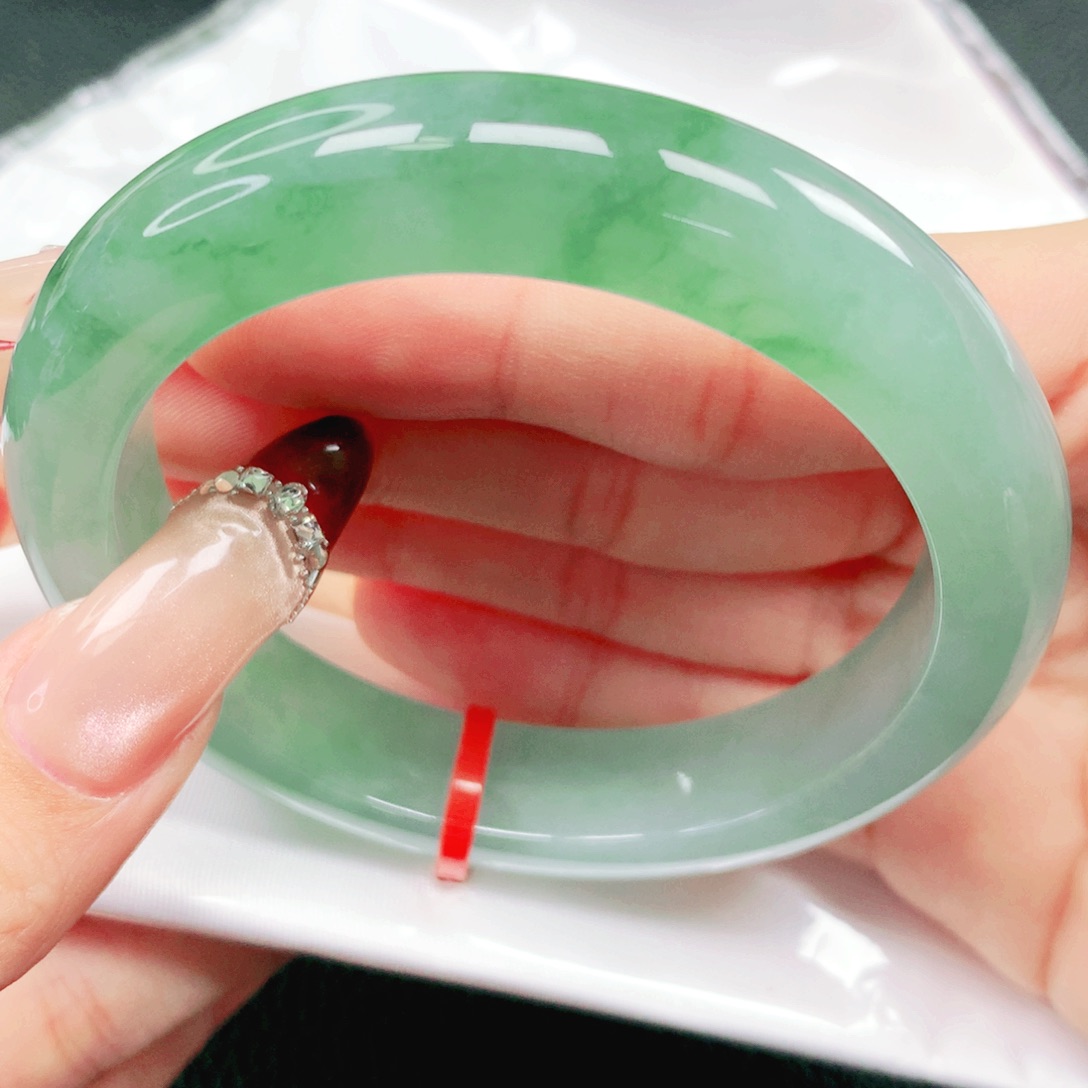 翡翠未镶嵌手镯56