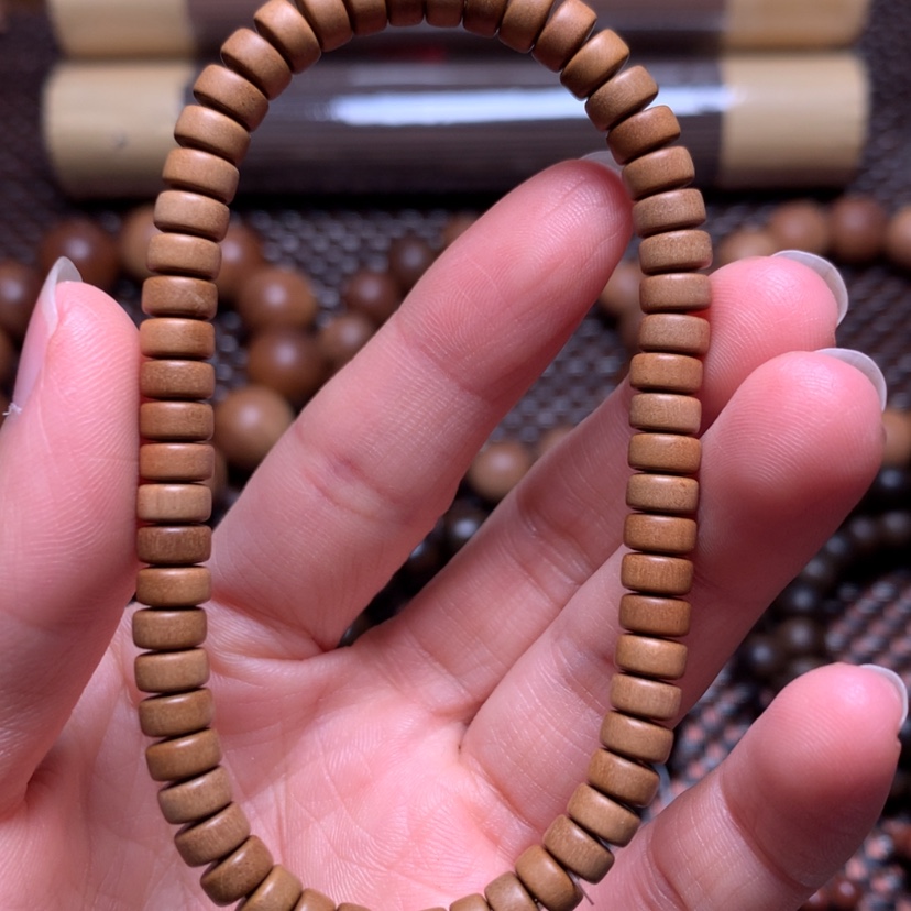 【闪购商品】檀香木手串/手链3.5*6药片珠顺纹福利款