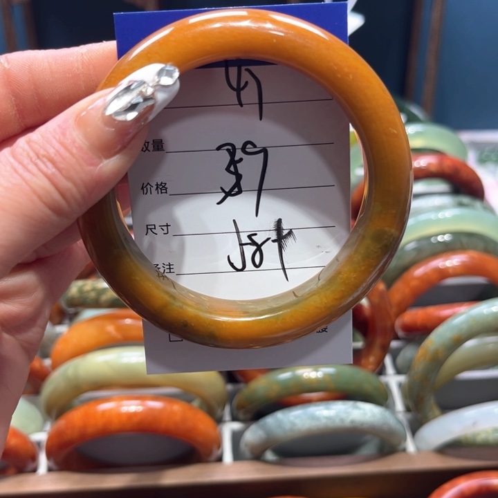 蛇纹石玉手镯合金仙*