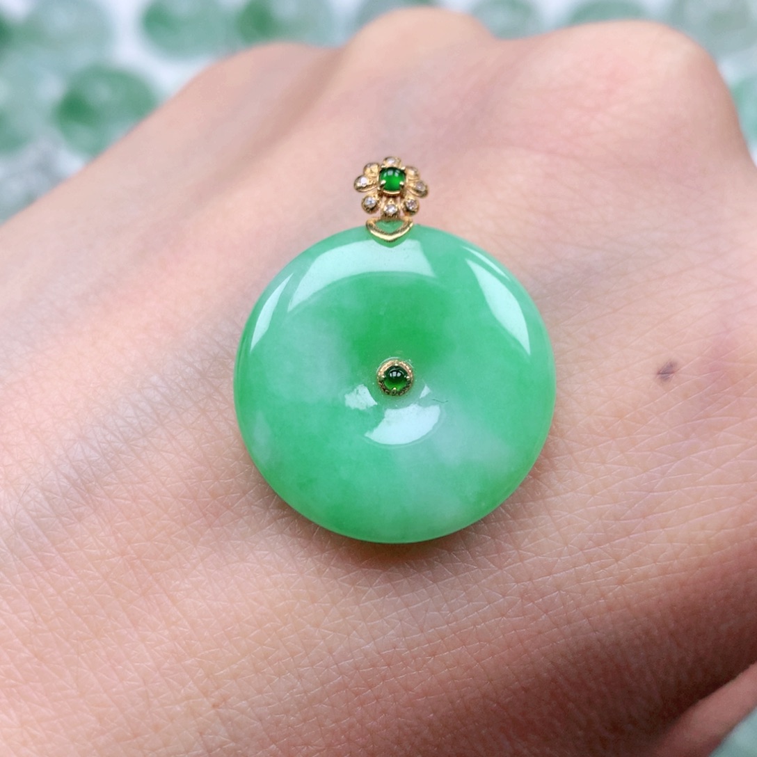翡翠吊坠(不含链)18K金镶嵌