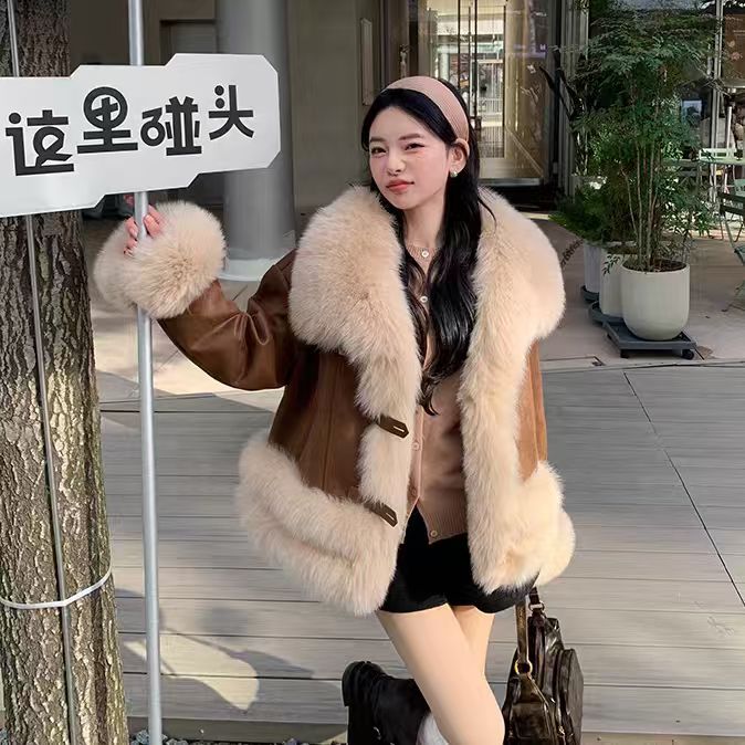 繁花少女2025冬新款欧货皮草外套女狐狸 毛领鹅绒内胆年轻款