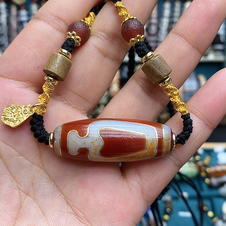 玛瑙/玉髓颈饰合金