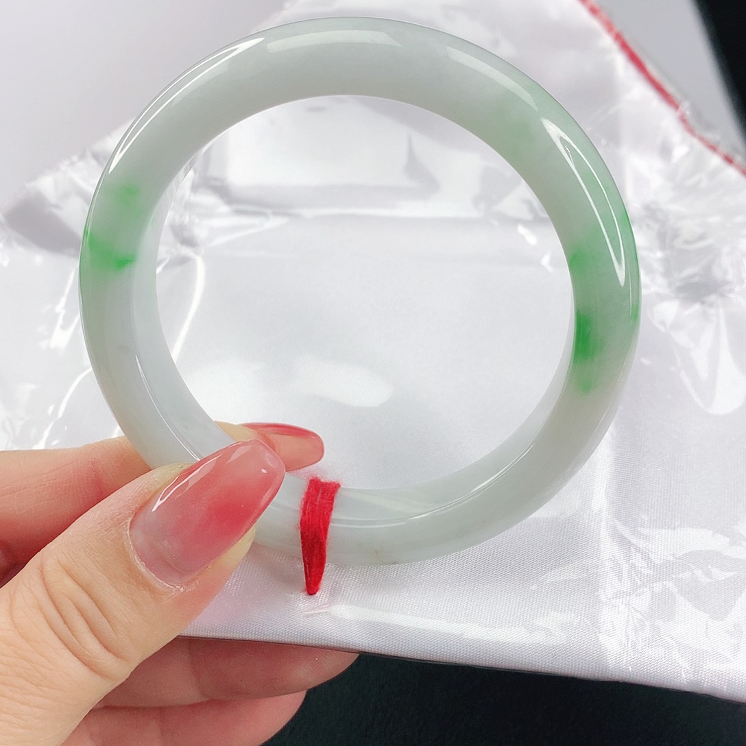 翡翠手镯未镶嵌翡翠170