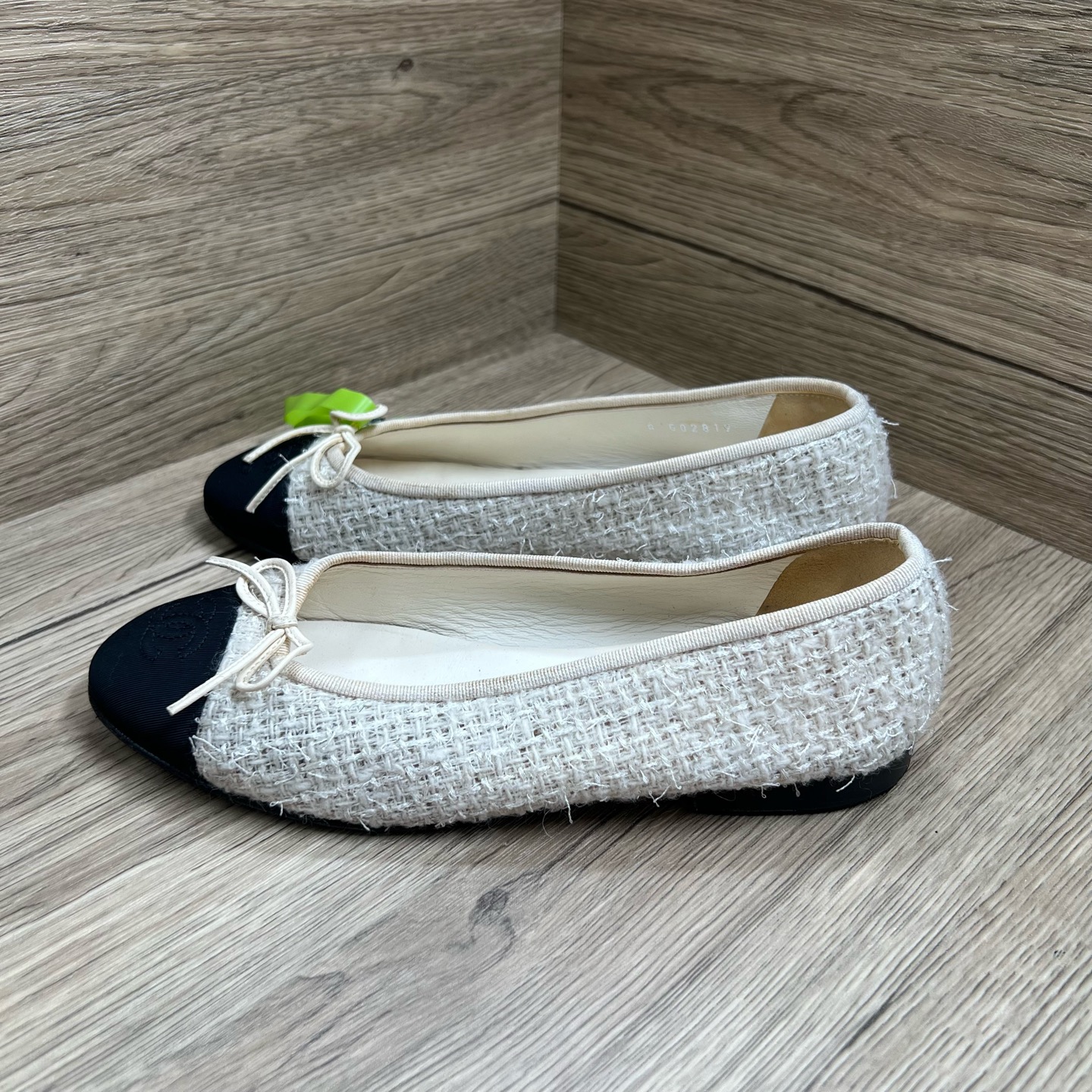 95新 Chanel/香奈儿 xz 黑白针织平底鞋 36.5码/608323