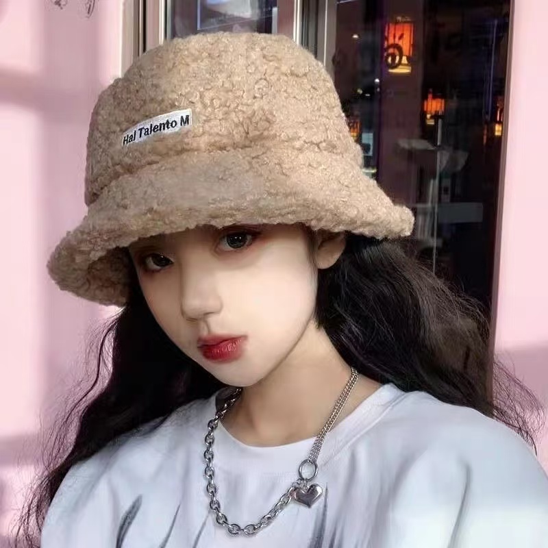 渔夫帽冬款女保暖字母渔夫帽冬韩版时尚女帽加厚毛绒帽冬季