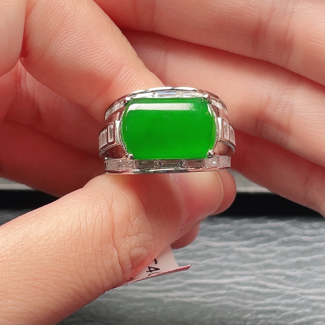 翡翠银S925镶嵌戒指没有运费险4038