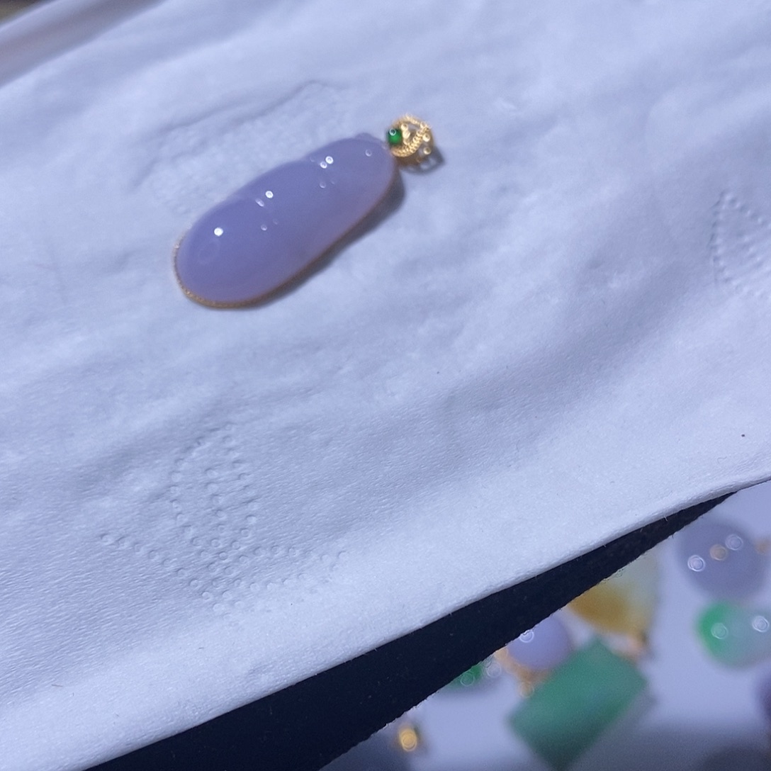 翡翠吊坠(不含链)18K金镶嵌