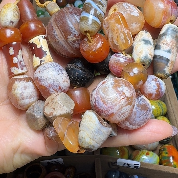 琉璃非金属颈饰一条