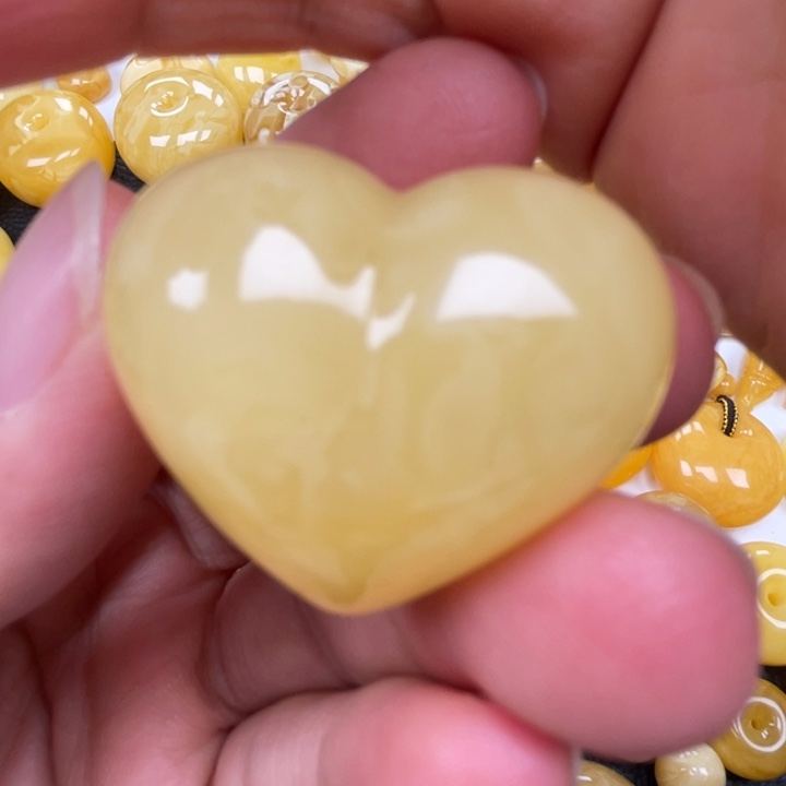 裸石蜜蜡未镶嵌蜜蜡吊坠重10.6