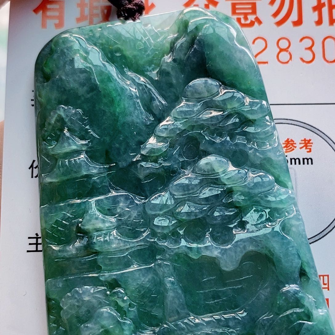 吊坠(不含链)未镶嵌翡翠