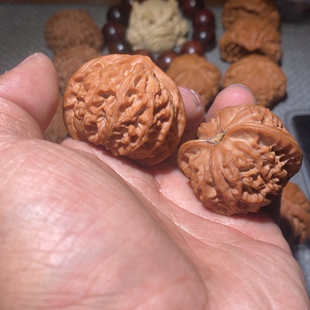 J***u吊坠文玩核桃宫灯