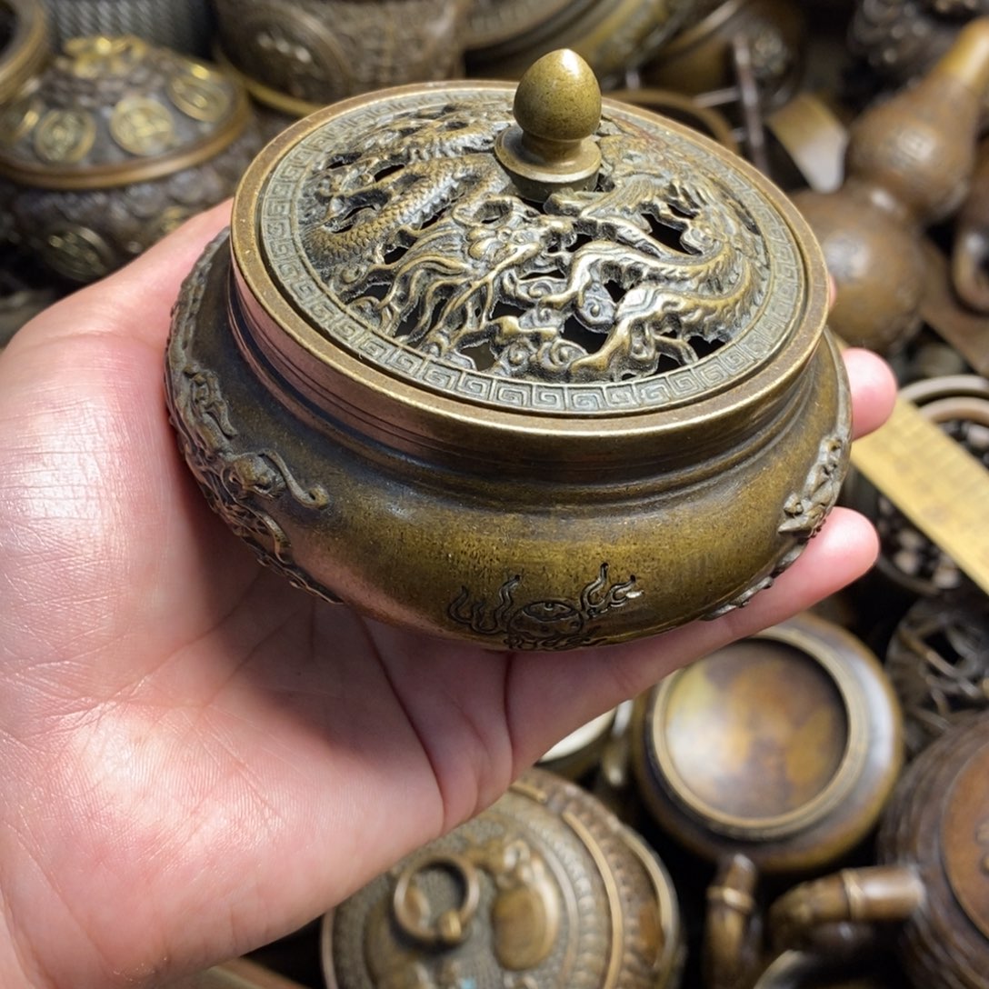 精美铜器做工精良