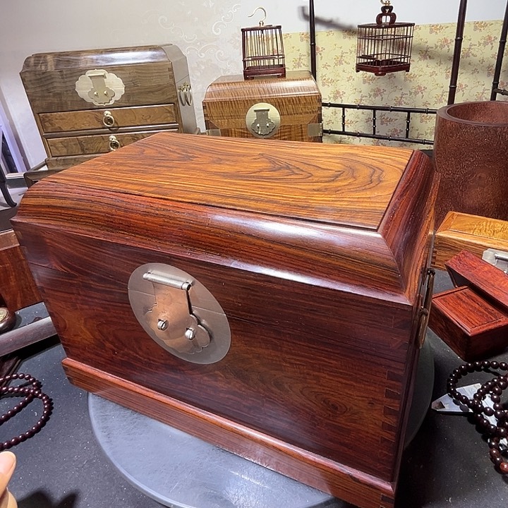 微凹黄檀（南美大红酸枝）沉***.