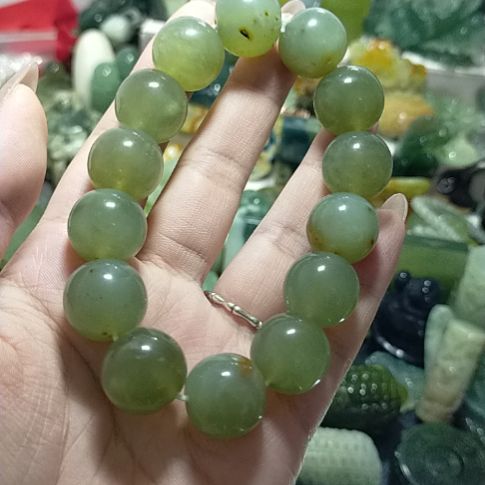 岫玉未镶嵌岫玉手串