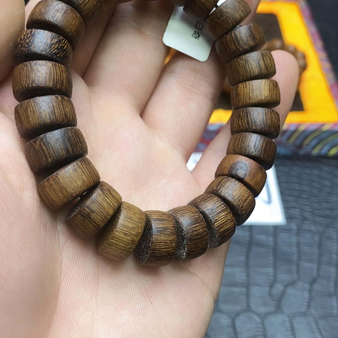 沉香碎屑沉香10昆仑梅格