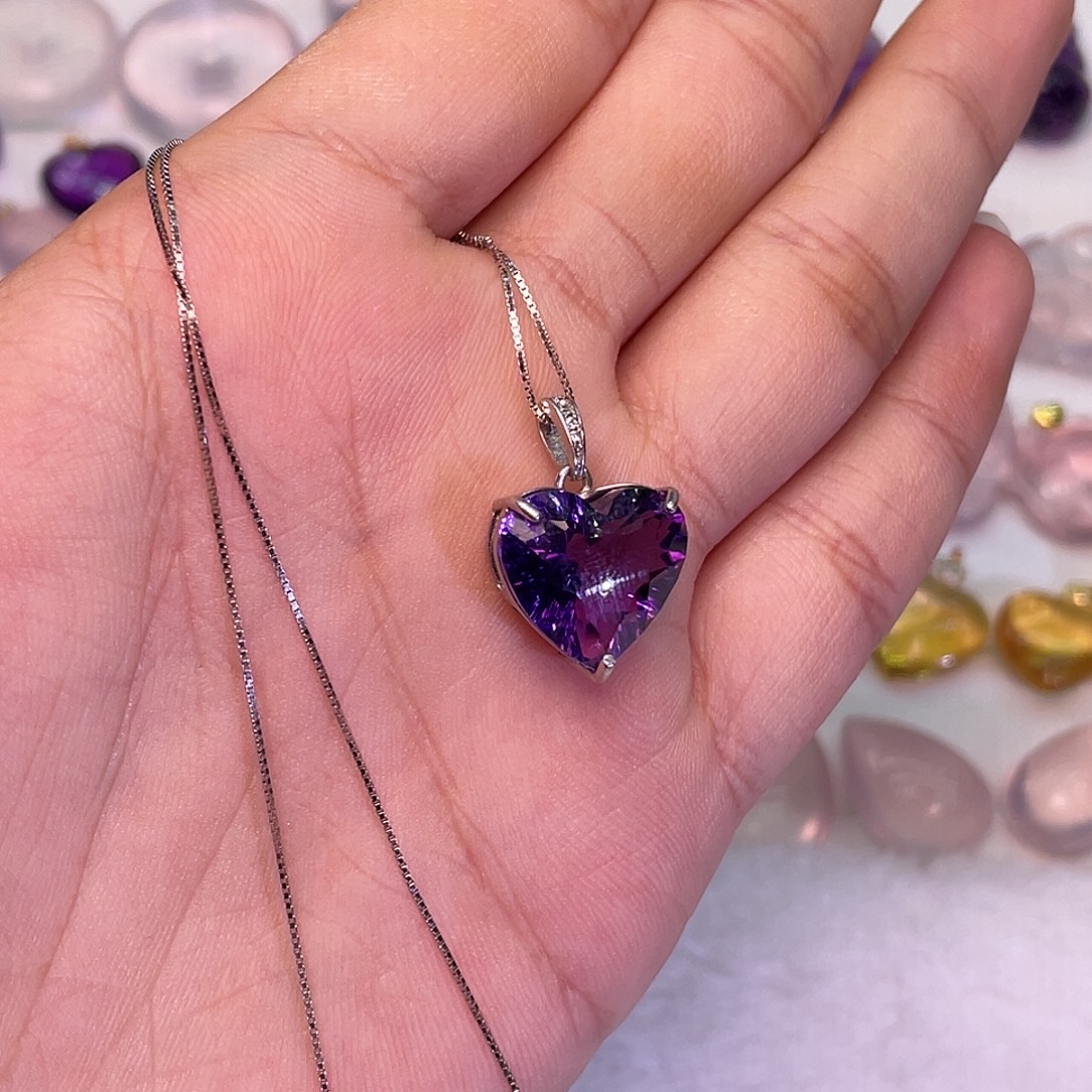银S925镶嵌水晶颈饰紫水晶爱心