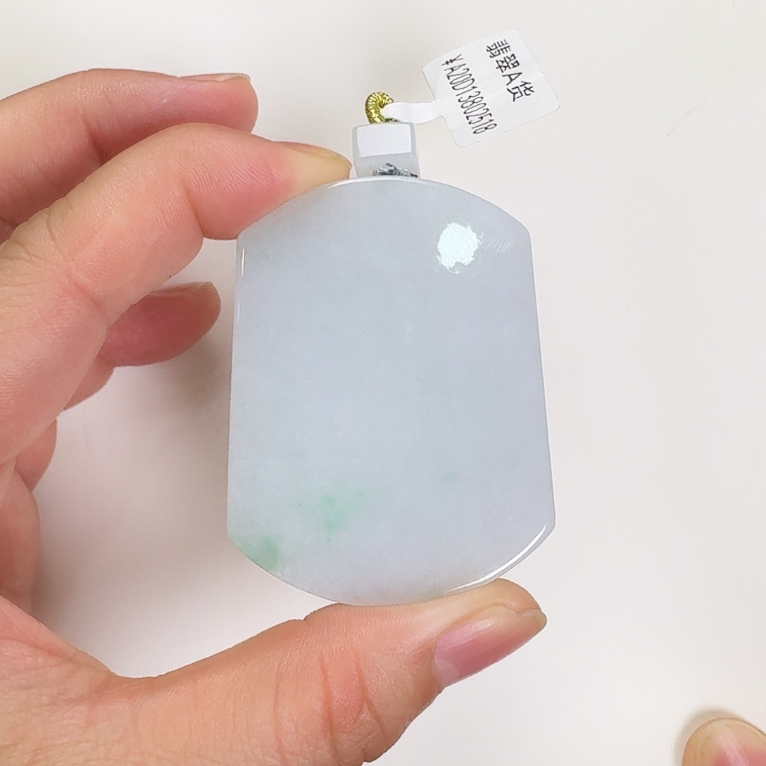 翡翠颈饰未镶嵌无事牌