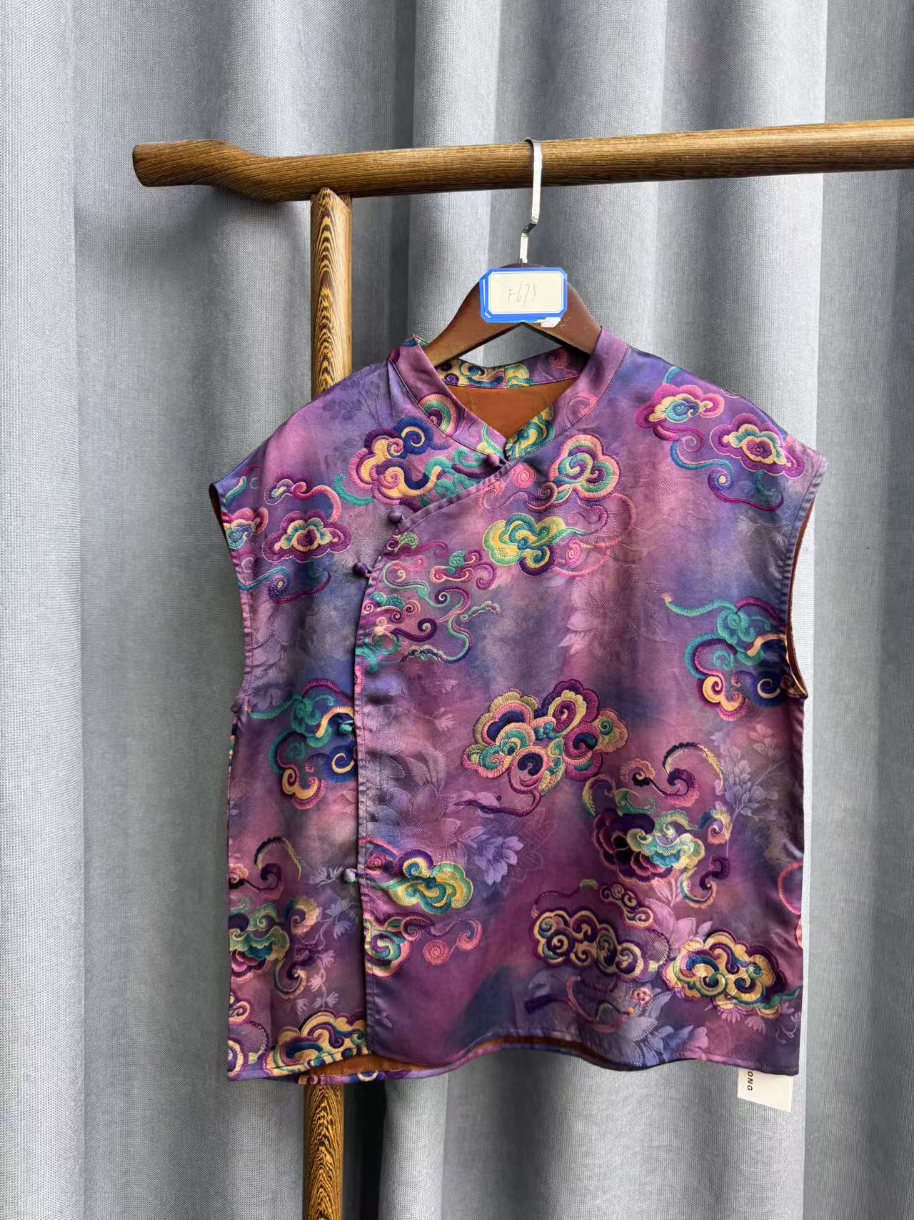 （瑕疵）夏季新款时尚简约新中式桑蚕丝奥黛提花上衣女f673