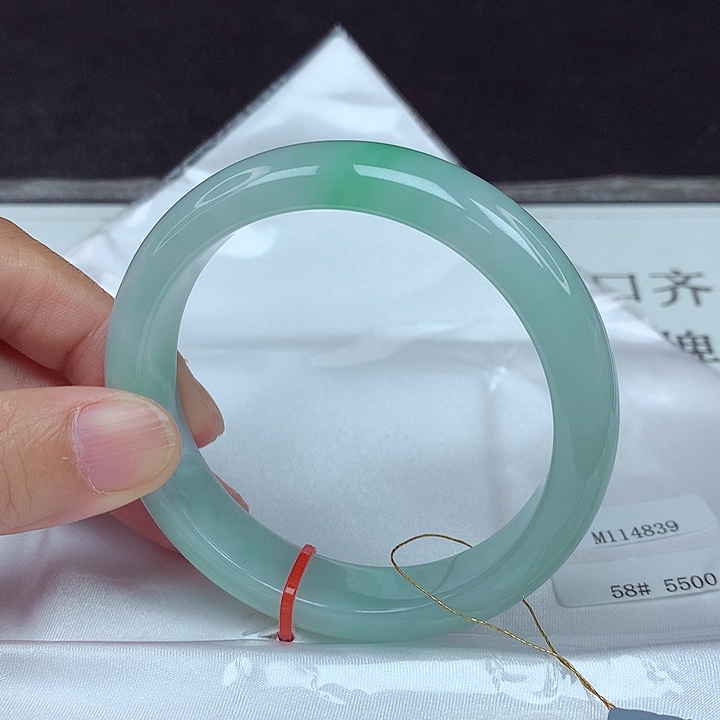 翡翠未镶嵌手镯58圈4839