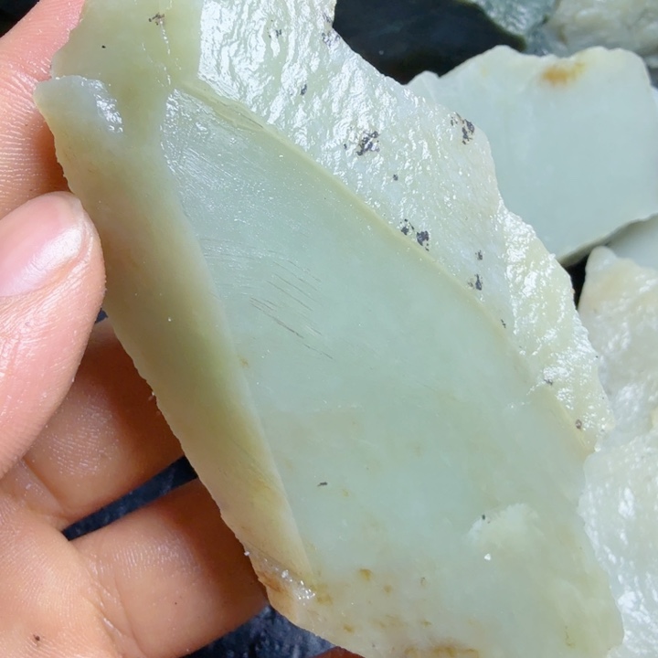 和田玉（糖玉）未镶嵌珠宝奇石