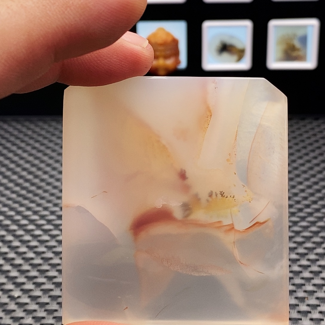 苏***堤玛瑙/玉髓未镶嵌吊坠(不含链)