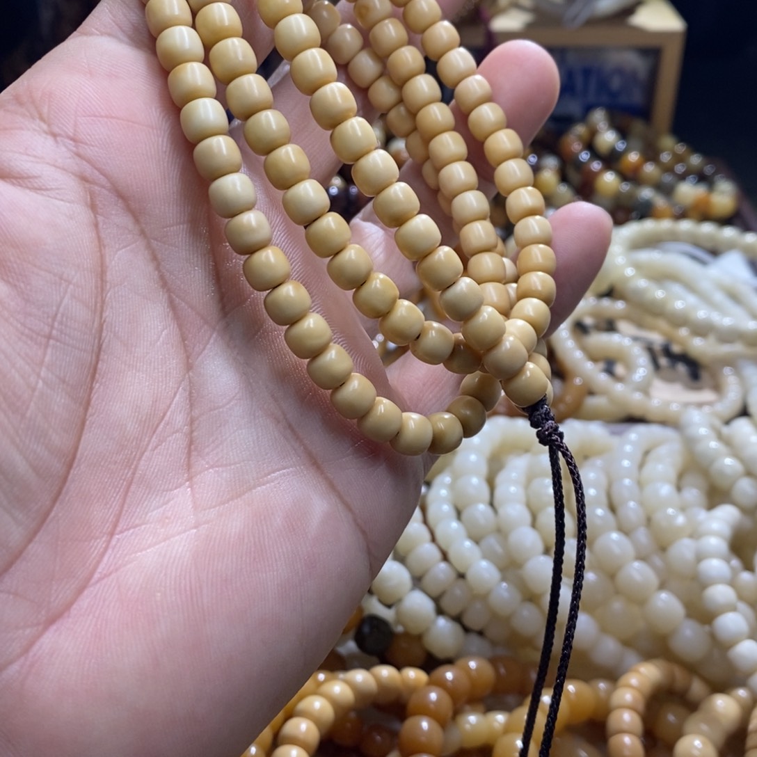 简***福菩提根/象牙果吊坠