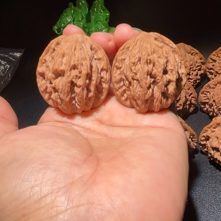 文玩核桃吊坠文玩核桃吊坠麦穗虎头40