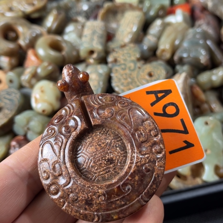 和田玉颈饰未镶嵌刘*屹