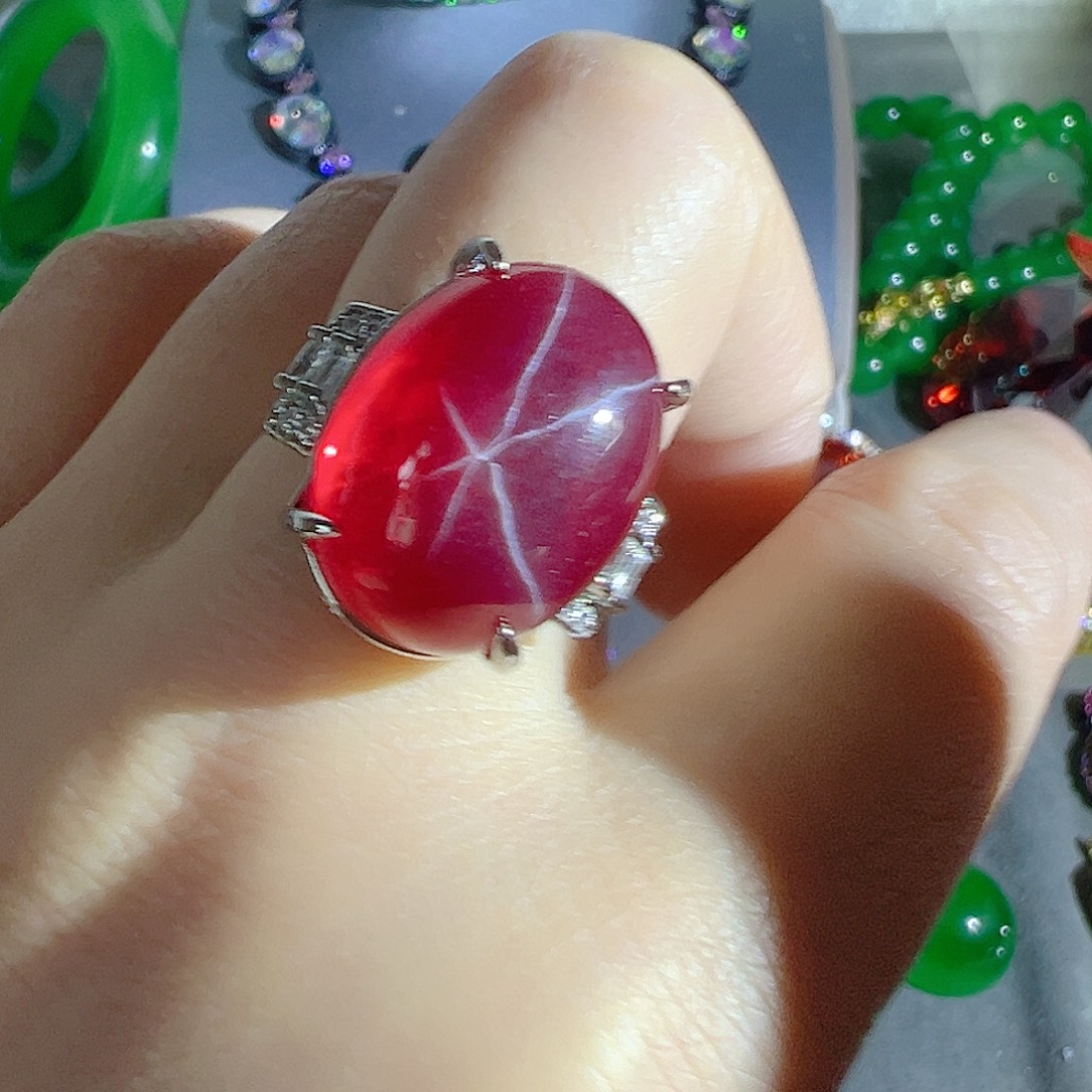 花岗石钨合金红色蓝色吊坠