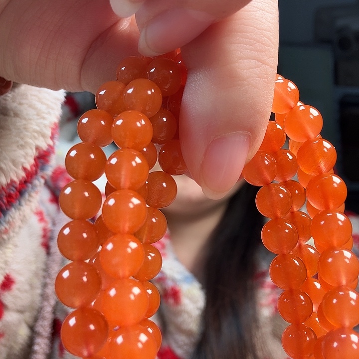 过***客和田玉未镶嵌颈饰