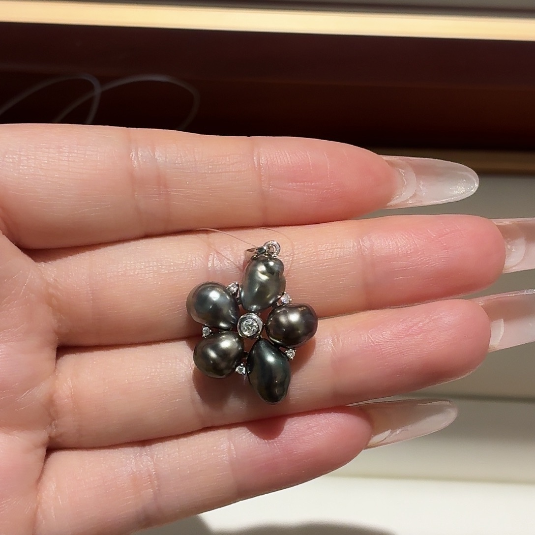 18K金镶嵌海水珍珠颈饰大溪地keshi