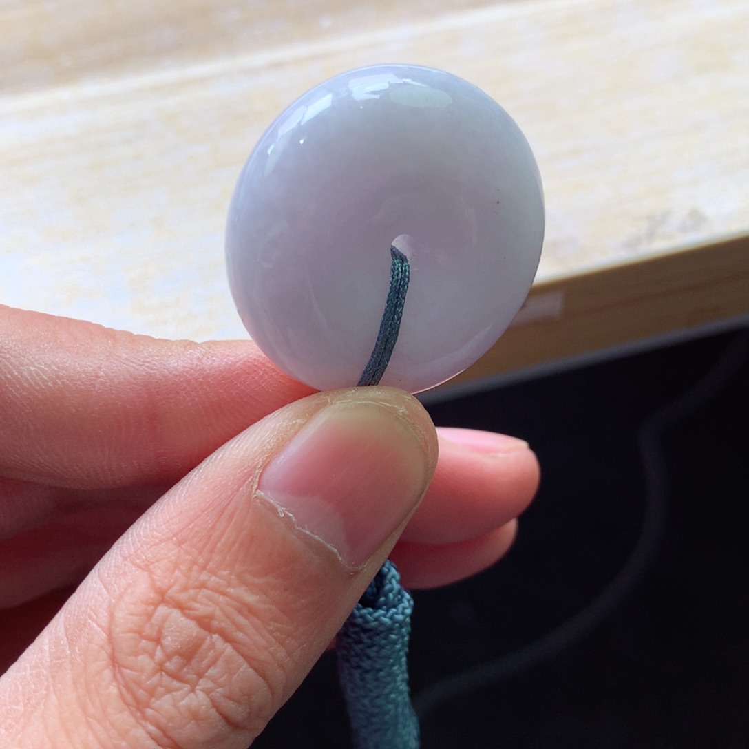 翡翠颈饰未镶嵌吊坠