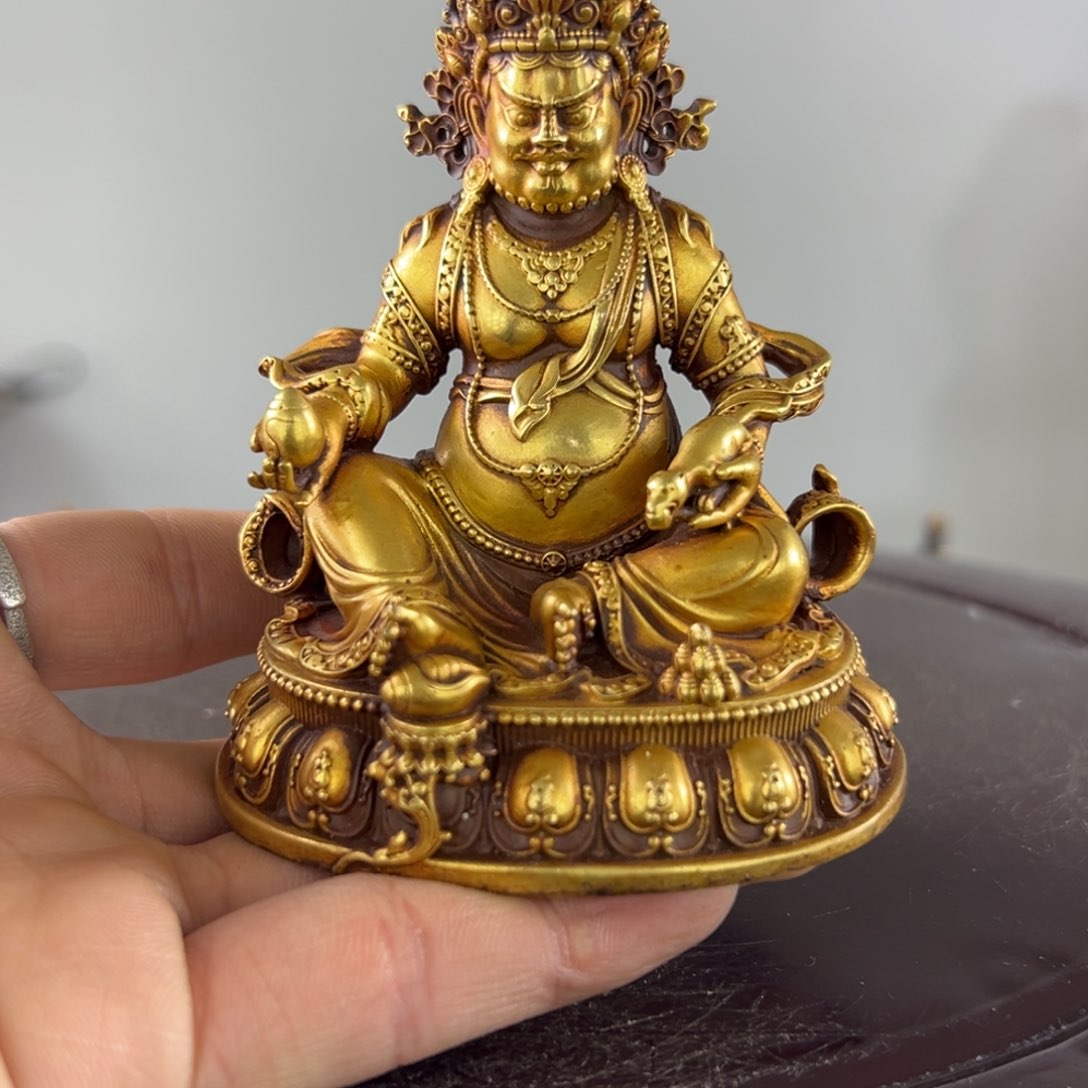 大*佛像的造型和造型