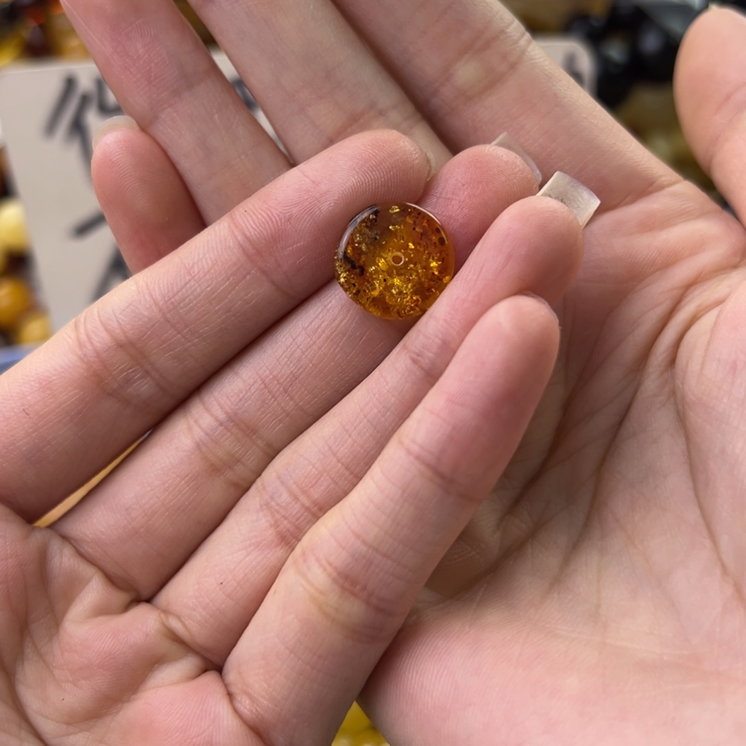 琥珀珠宝奇石未镶嵌