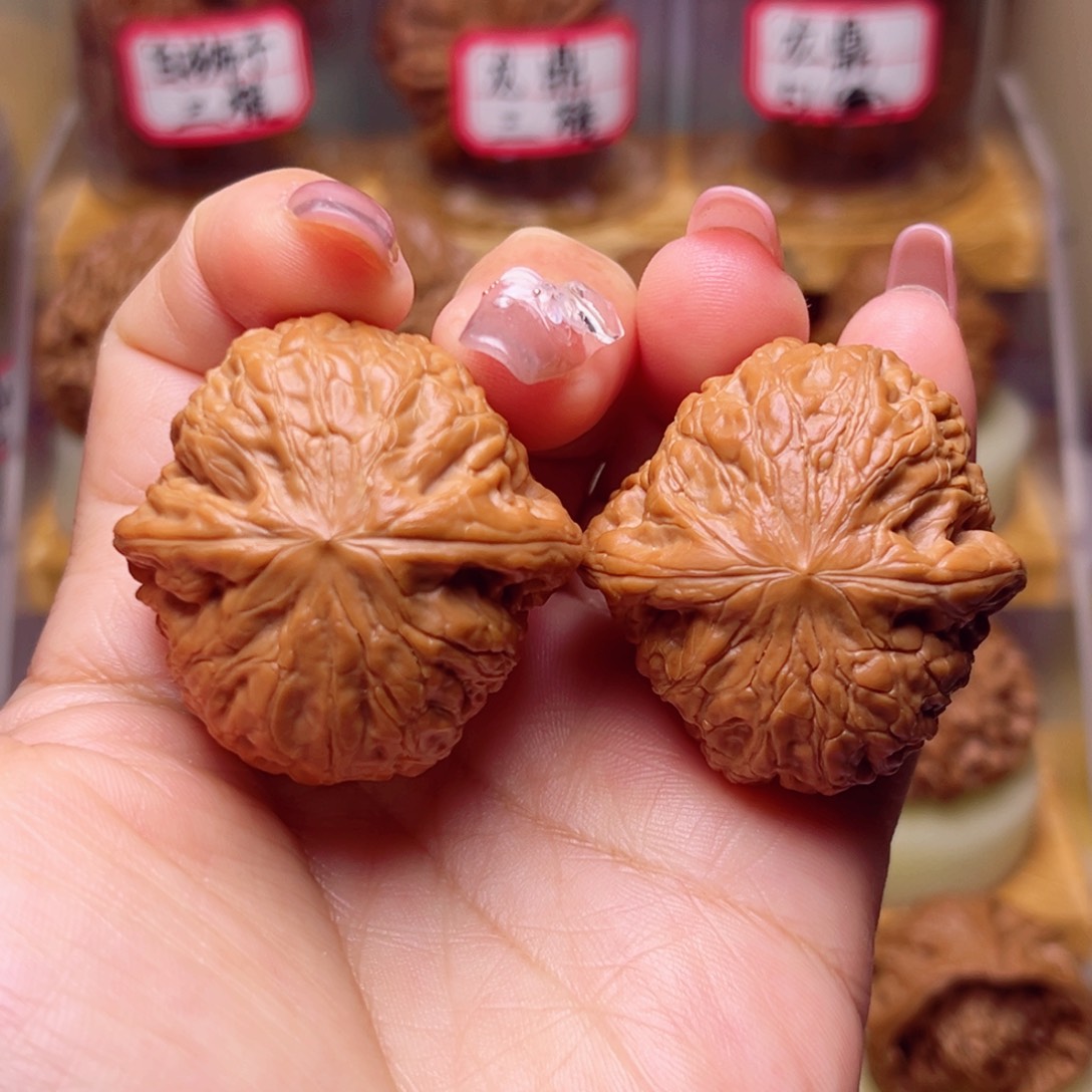 文玩核桃吊坠平谷铁锤