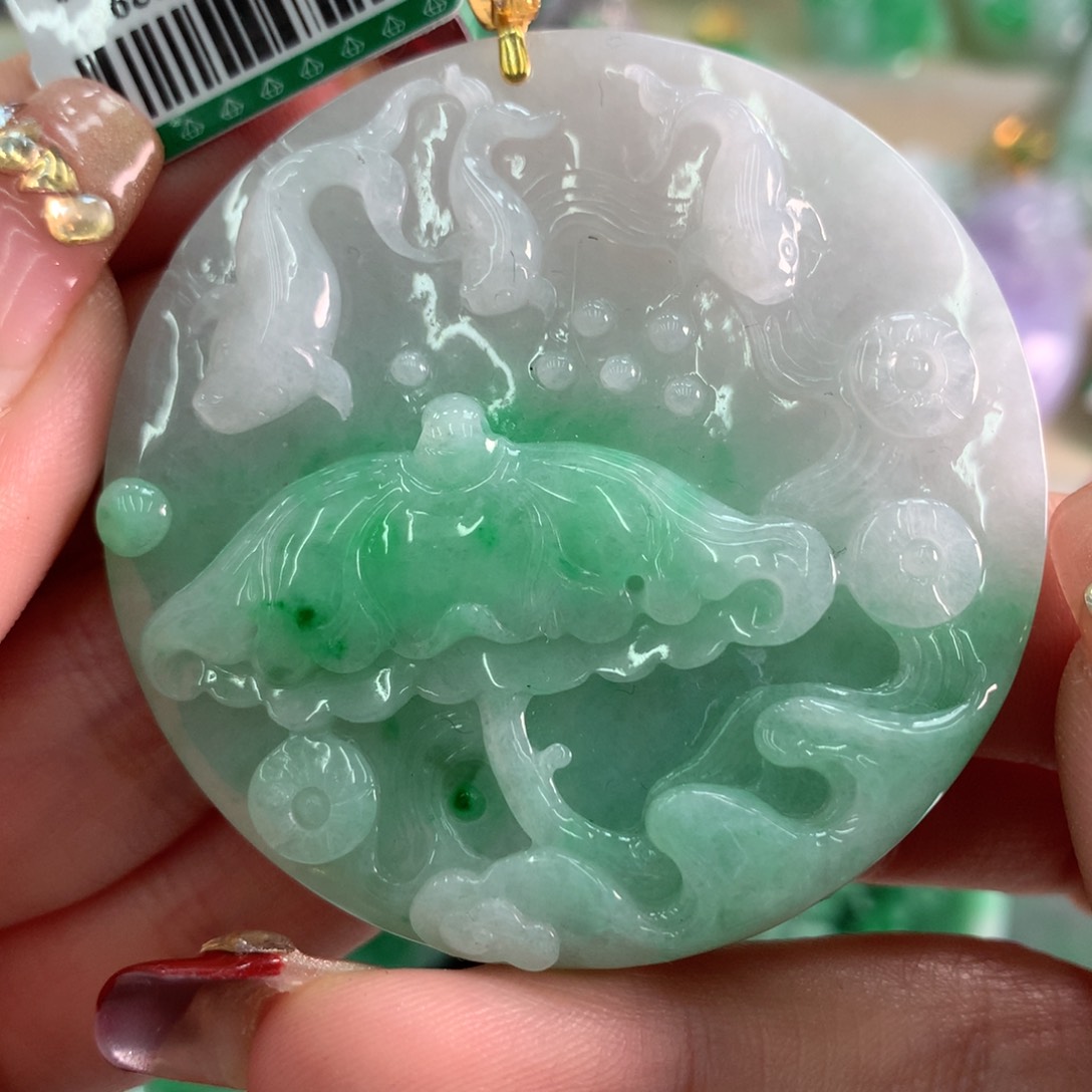 翡翠吊坠(不含链)18K金镶嵌