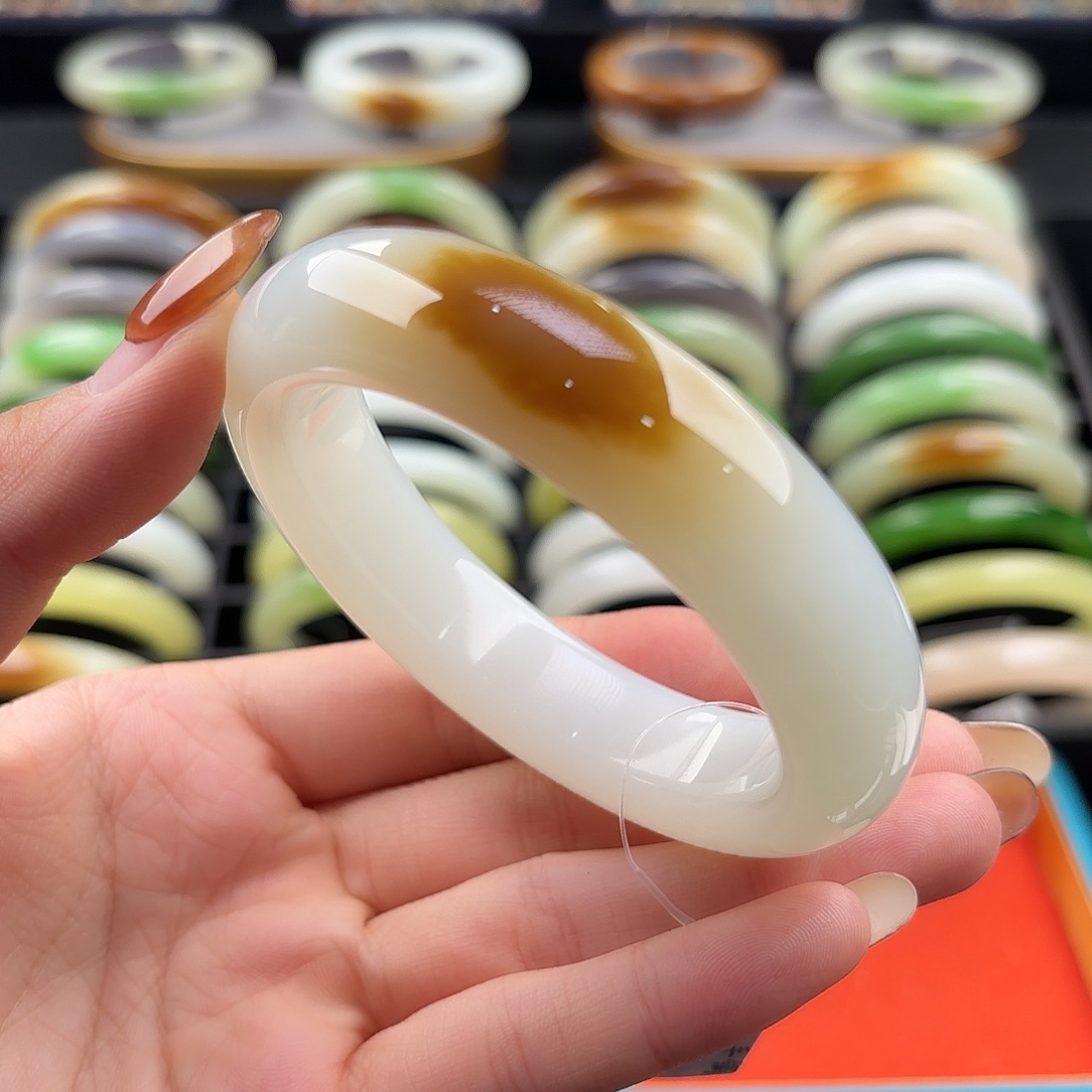 和田玉未镶嵌手镯57.3