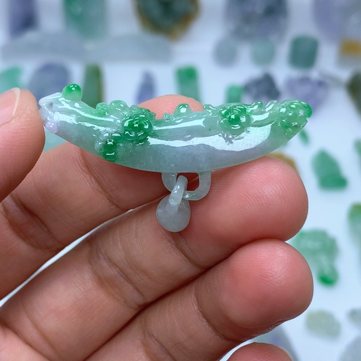 翡翠未镶嵌吊坠(不含链)