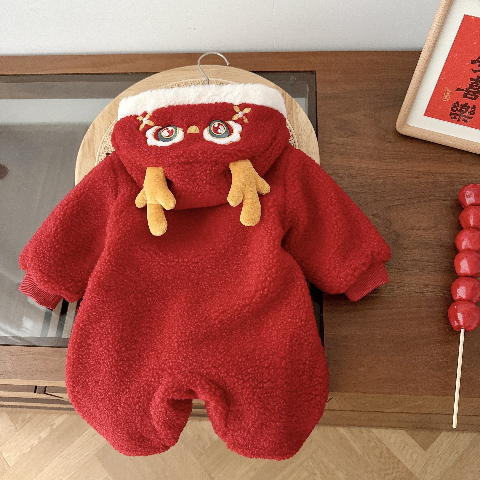 婴儿红色拜年服冬季a类宝宝加绒连体衣新生儿衣服加厚外出服