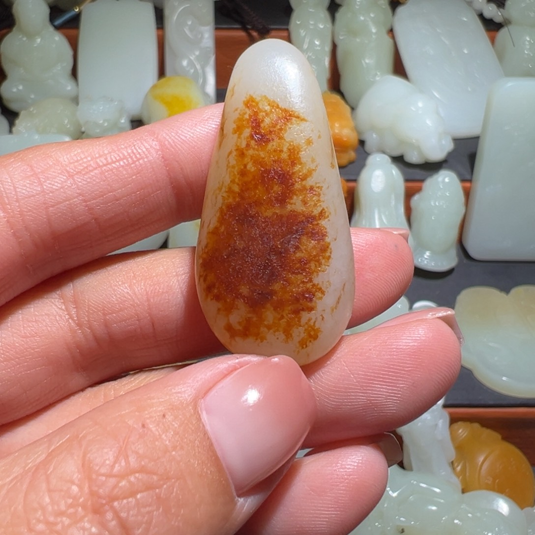 海***²和田玉未镶嵌颈饰