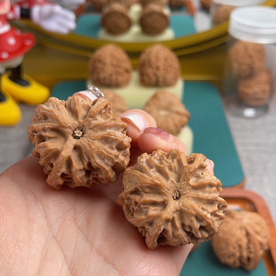 文玩核桃吊坠40苹果园全品