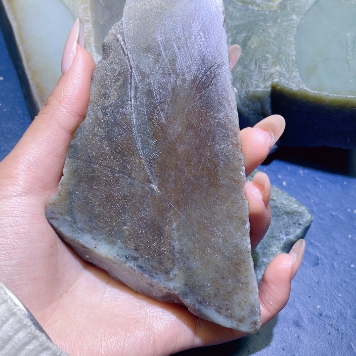 和田玉未镶嵌珠宝半成品