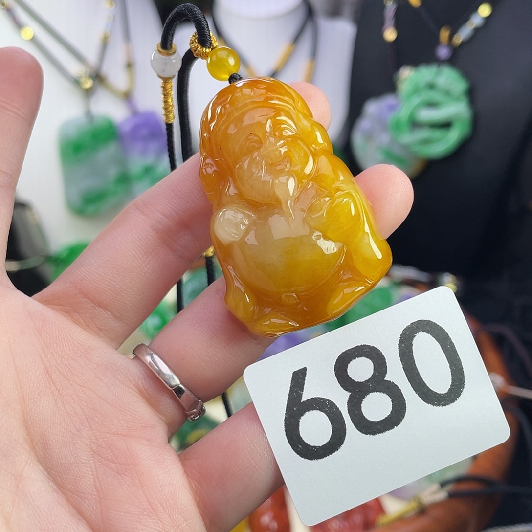 翡翠未镶嵌吊坠(赠链)