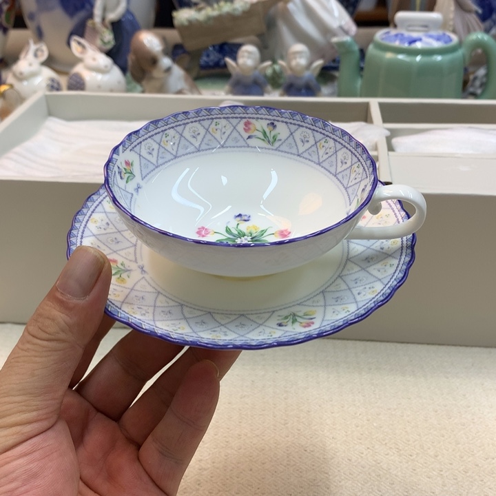 紫砂金瓷阁精品瓷器店