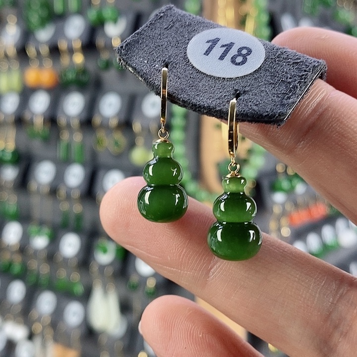 和田玉耳饰18K金镶嵌