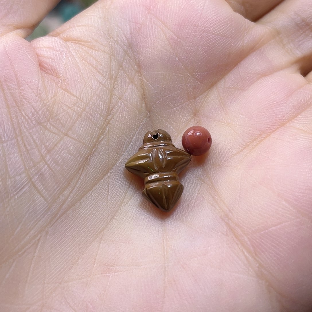 未镶嵌配饰南红玛瑙