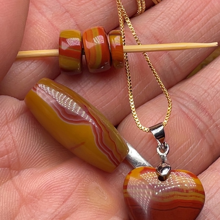 用***3玛瑙/玉髓未镶嵌颈饰