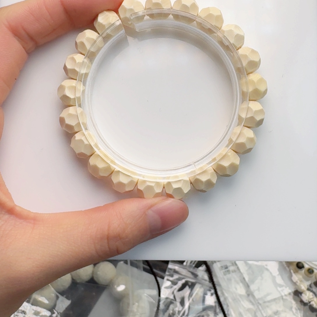 柏香籽/百香籽吊坠猛犸